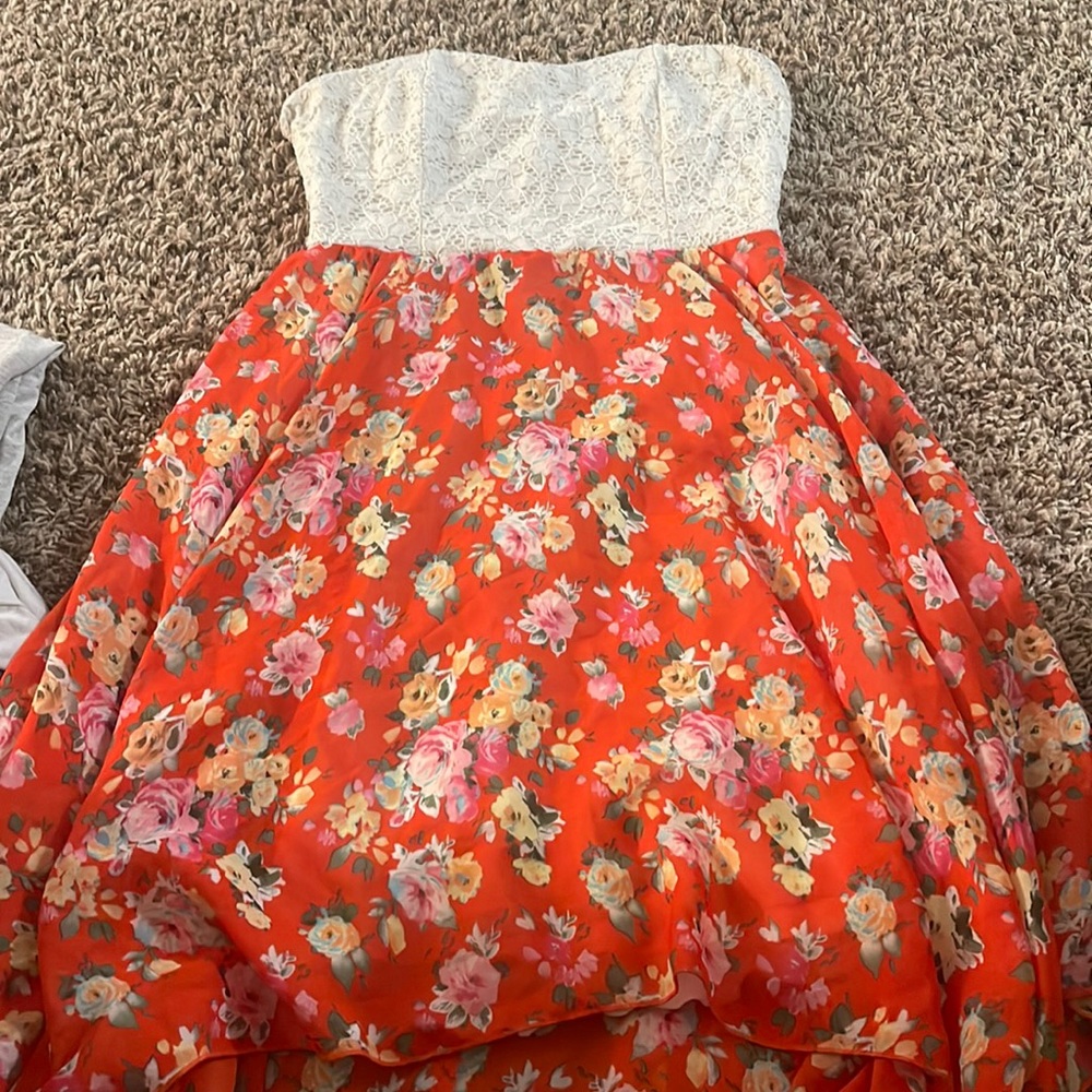Floral strapless dress